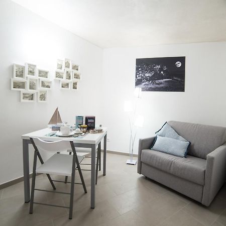 330 Holiday Apartments マナローラ エクステリア 写真