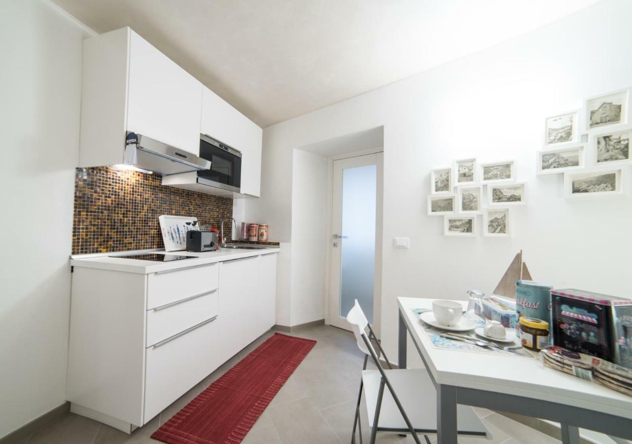 330 Holiday Apartments マナローラ エクステリア 写真